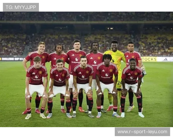 曼联对年轻球员的轮换策略引发讨论，曼联转入球员